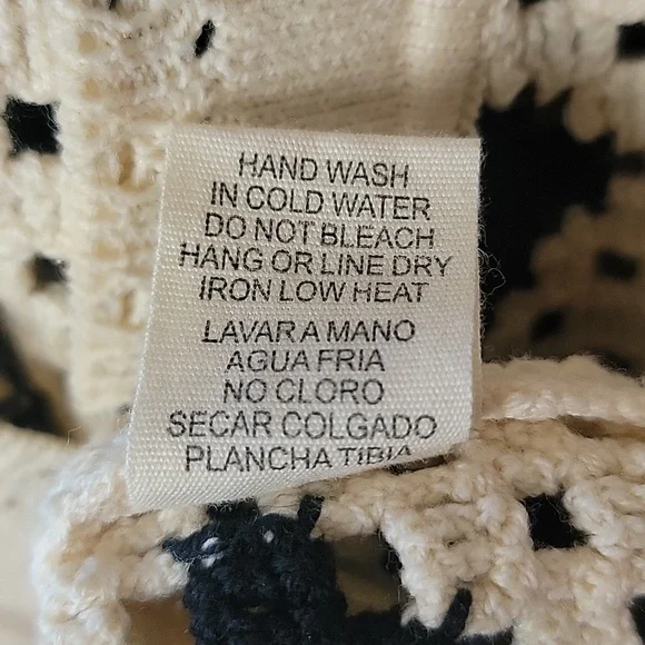 ILLA ILLA Cream Black Crochet Knit Collared V-Neck Short Sleeve Cardigan Sweater - Picture 7 of 12